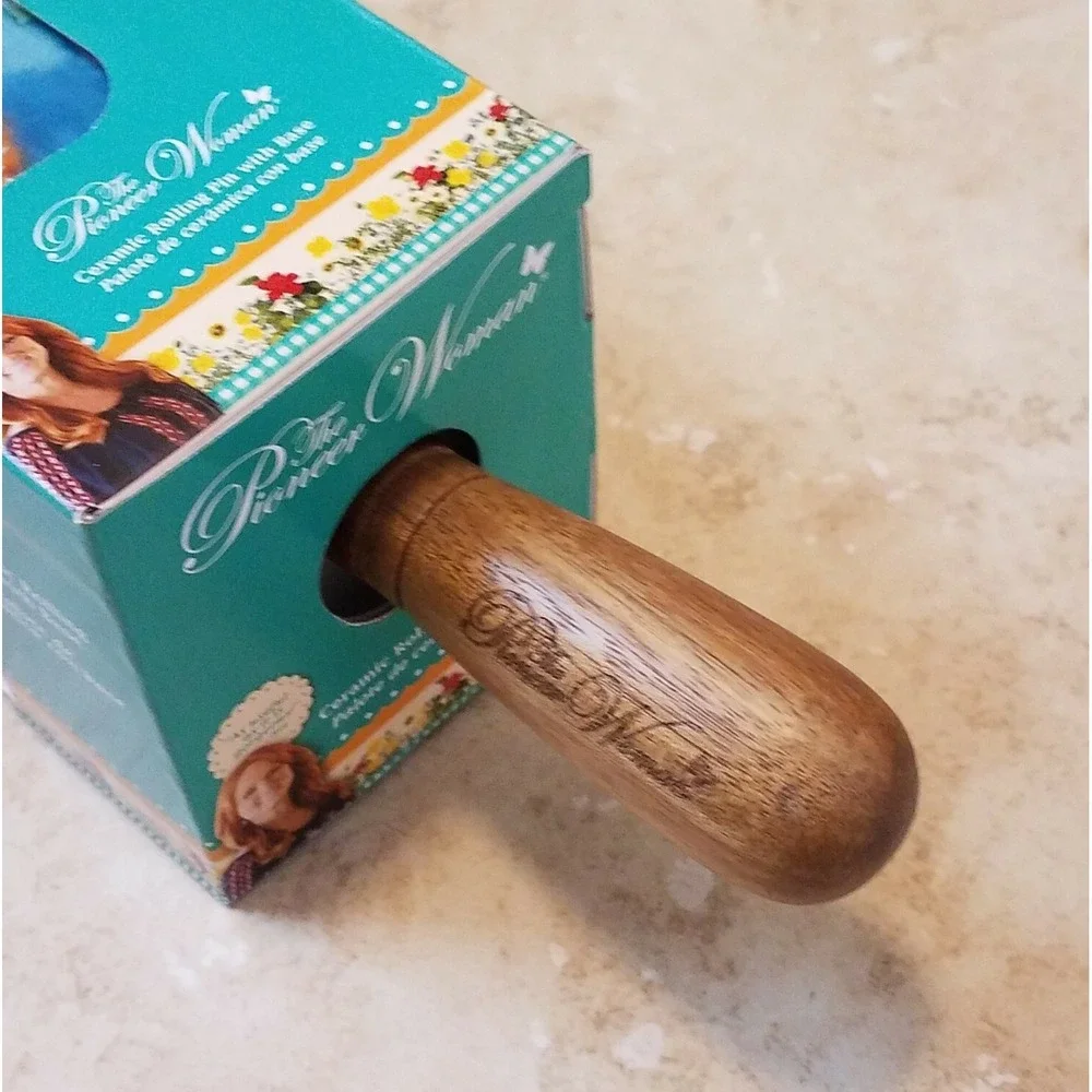 The Pioneer‎ Woman Breezy Blossoms Ceramic Rolling Pin Wood Handles Stand NEW